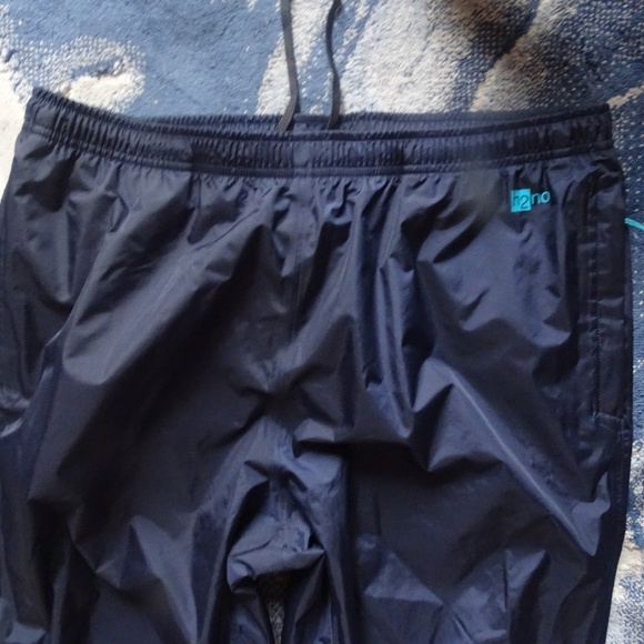 LIKE NEW PATAGONIA H2NO WIND PANTS SIZE LARGE NAVY/TEAL - Picture 2 of 6